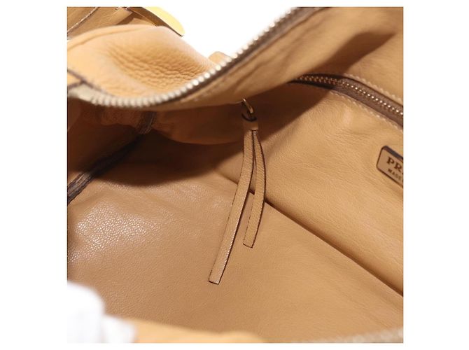 Borsa a Spalla PRADA in Pelle Marrone Oro Auth 172272 D'oro - vista 21