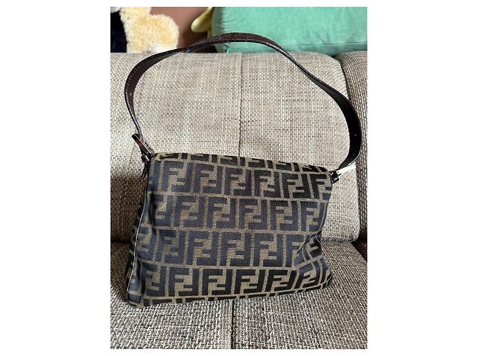 Borsa a spalla Fendi Zucca Mama Baguette Marrone - vista 4