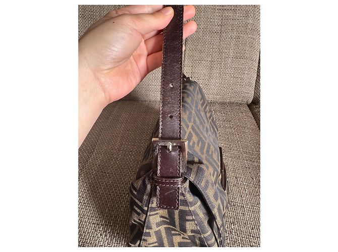 Borsa a spalla Fendi Zucca Mama Baguette Marrone - vista 8