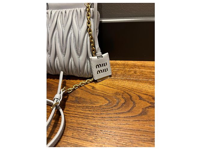 Miu Miu Matelassé Handtasche Grau - Ansicht 4
