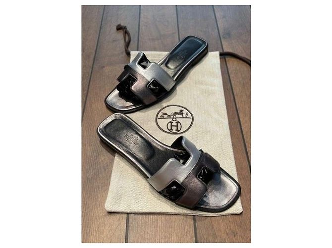 Sandali Hermès Oran in pelle metallica Metallico Silver hardware - vista 6