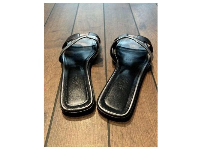 Sandali Hermès Oran in pelle metallica Metallico Silver hardware - vista 7