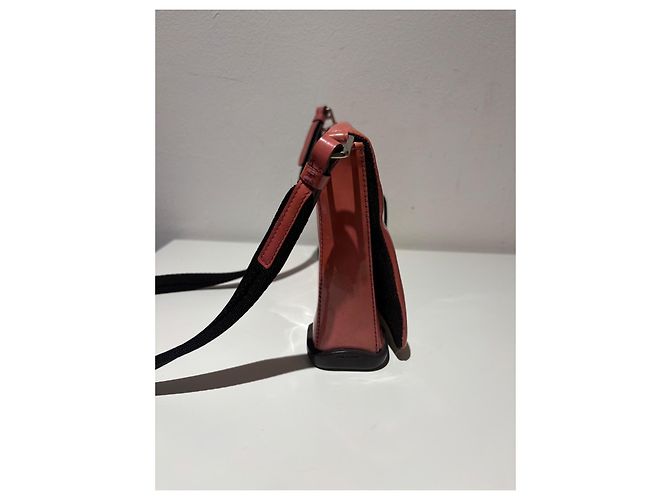 Prada Tasche (Modell B10329, Vernice + Gomma, rosa) Pink - Ansicht 2