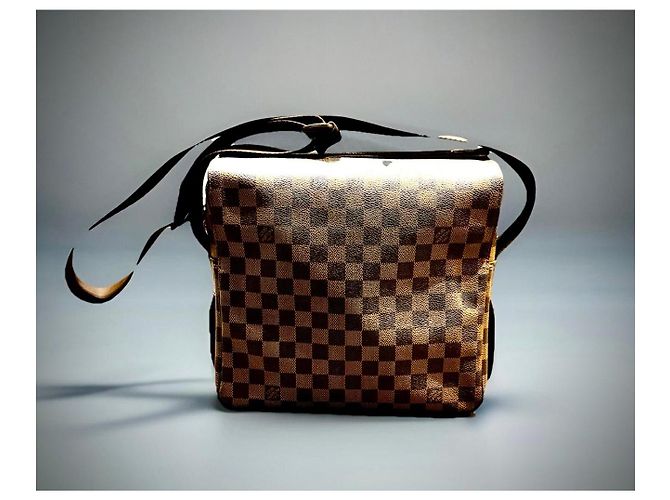 Naviglio Borsa Messenger Damier Ebene Louis Vuitton Marrone - vista 18