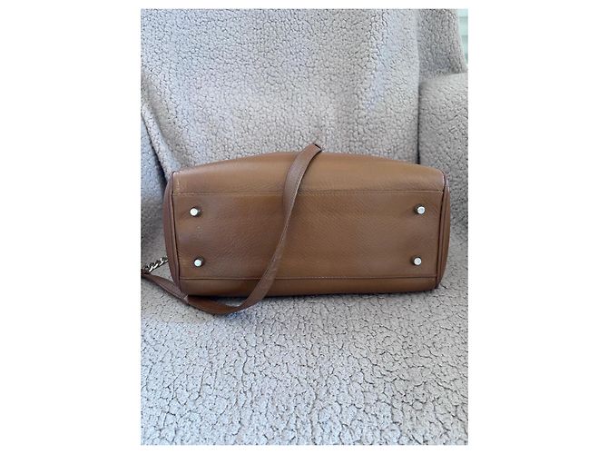 Prada Doctor Braune Ledertasche mit silberner Kette - Ansicht 10