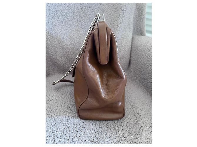 Prada Doctor Braune Ledertasche mit silberner Kette - Ansicht 9