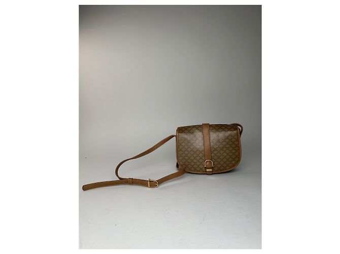 Céline Vintage Celine Paris Triomphe Monogram Ledertasche Beige Gold - Ansicht 9