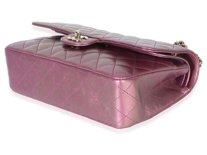 Timeless Chanel Mittelgroße Tasche aus schimmerndem, dunkelrosa, gesteppte Lammleder mit doppeltem Klappenverschluss - Ansicht 6