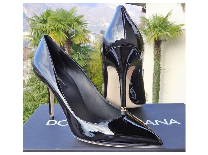 Dolce & Gabbana classiche scarpe in pelle modello Bellucci n: 36,5 Nero - vista 2