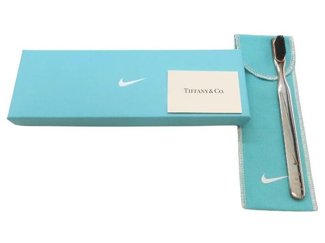 Brosse à chaussures Tiffany & Co. x Nike en argent sterling limitée Argenté - vue 7