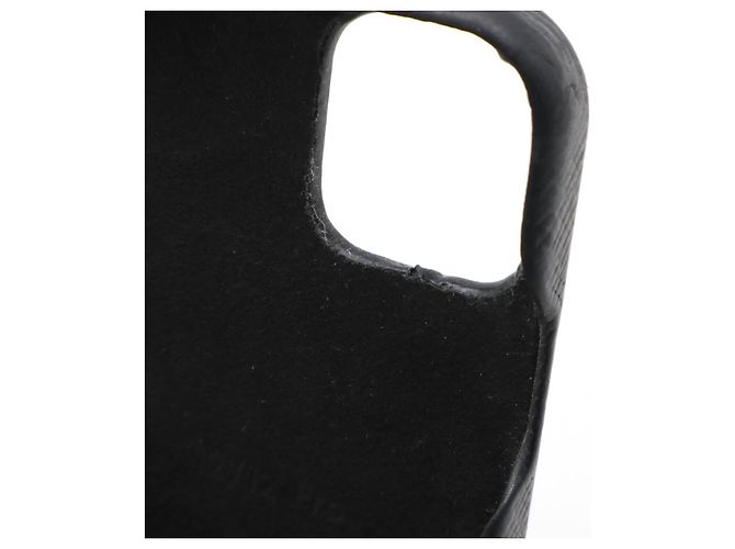 Louis Vuitton Monogram Phone Case Black Grey - view 6