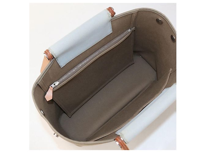 Cabag Borsa Tote 2 in 1 Elan PM di Hermès Cachi - vista 3