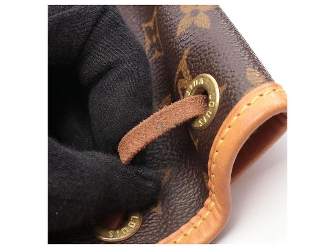 Zaino/borsa Montsouris MM di Louis Vuitton Marrone - vista 8