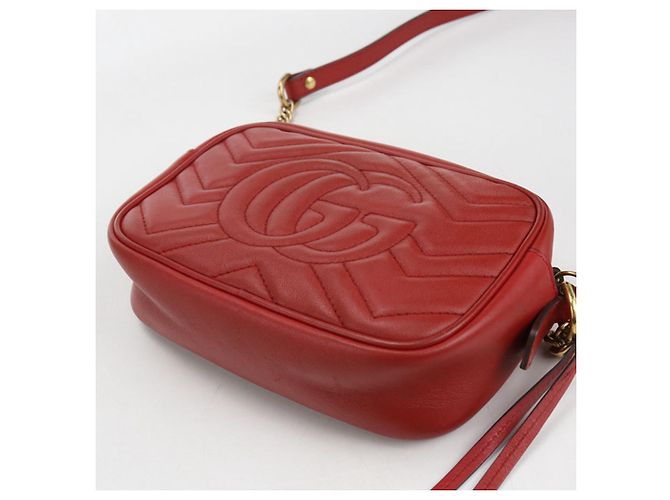 Mini borsa a tracolla GG Marmont di Gucci Rosso - vista 2