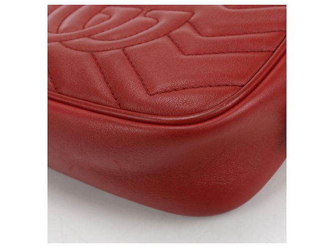 Mini borsa a tracolla GG Marmont di Gucci Rosso - vista 7