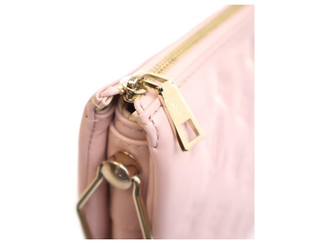Coussin PM in pelle di agnello trapuntata rosa Monogram Louis Vuitton - vista 11