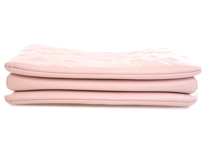 Coussin PM in pelle di agnello trapuntata rosa Monogram Louis Vuitton - vista 4