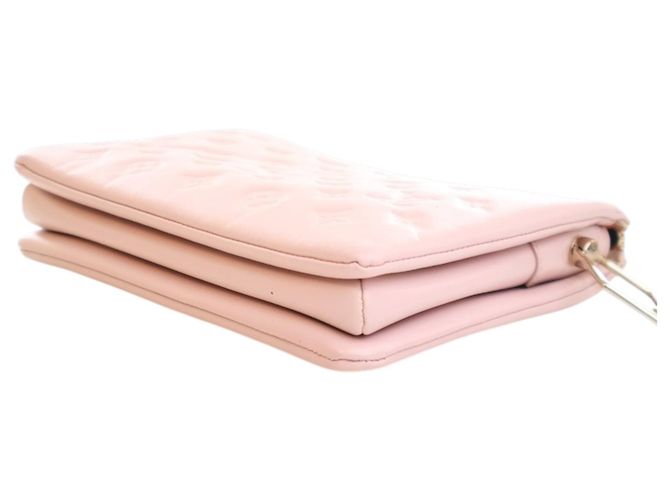 Coussin PM in pelle di agnello trapuntata rosa Monogram Louis Vuitton - vista 7