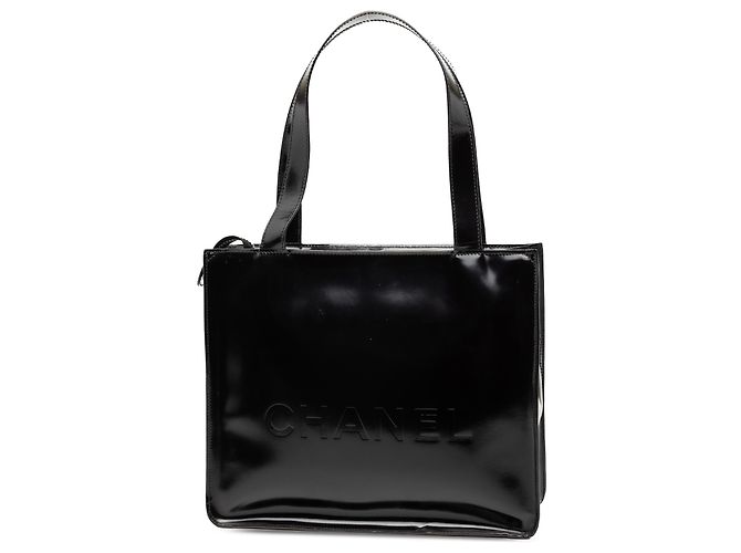 Schwarze CC Lack-Tote von Chanel - Ansicht 2