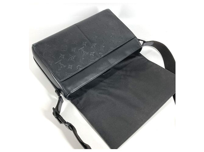 Borsa a tracolla Monogram Shadow Sprinter di Louis Vuitton Nero - vista 14