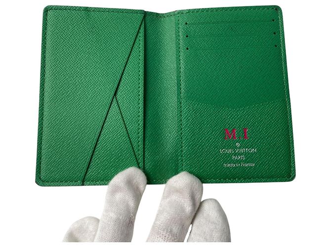 Organizer Tarjetero de bolsillo Louis Vuitton Taiga Verde - vista 5
