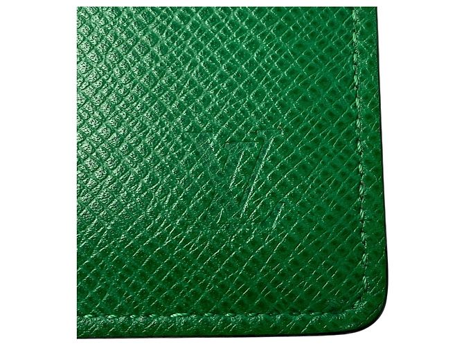 Organizer Tarjetero de bolsillo Louis Vuitton Taiga Verde - vista 8