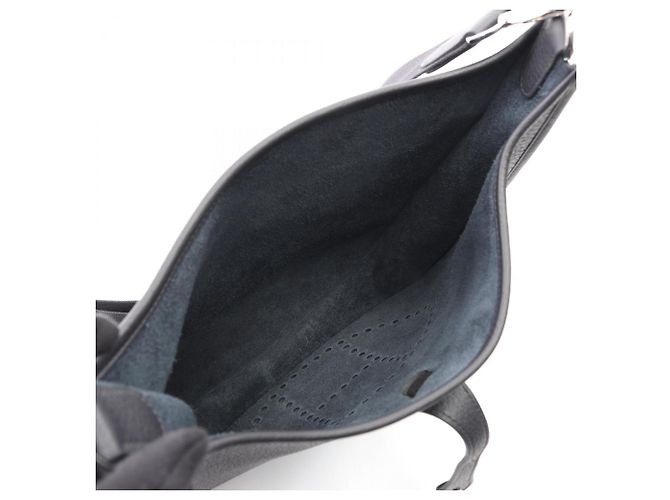Borsa a Spalla Hermès Evelyn 3 Trois PM Blu navy - vista 3