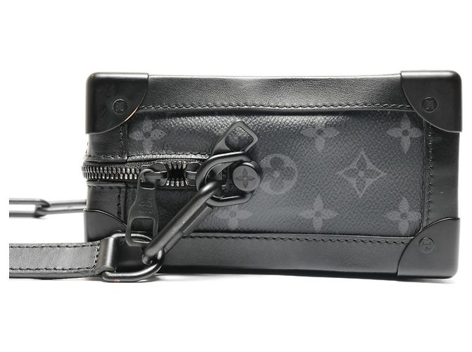 Schultertasche Soft Trunk Monogram Eclipse von Louis Vuitton Schwarz - Ansicht 3