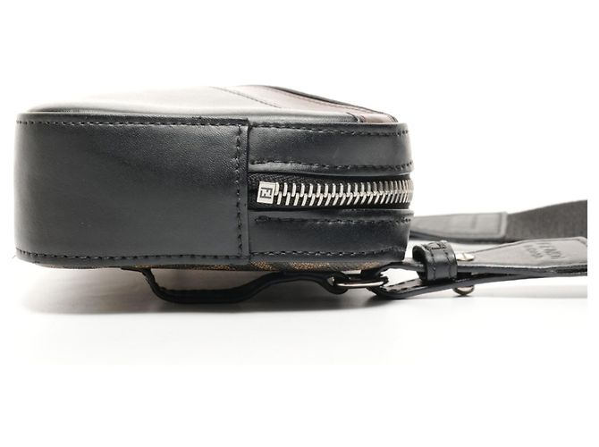Borsa a Spalla Fendi Zucca Diagonal Camera Case Nero - vista 4