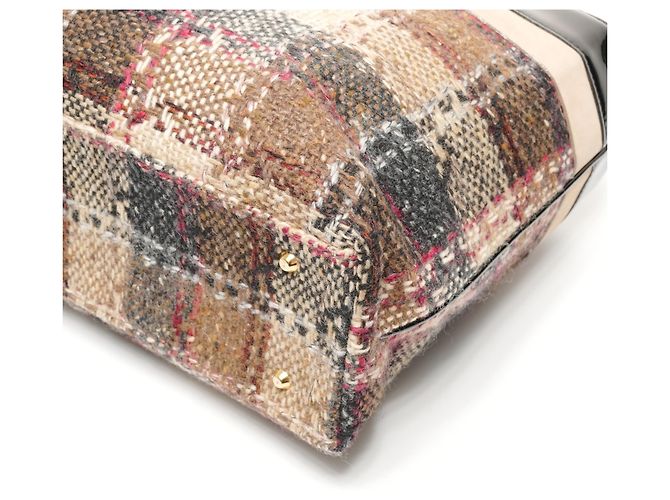 Borsa in tweed beige Burberry - vista 6