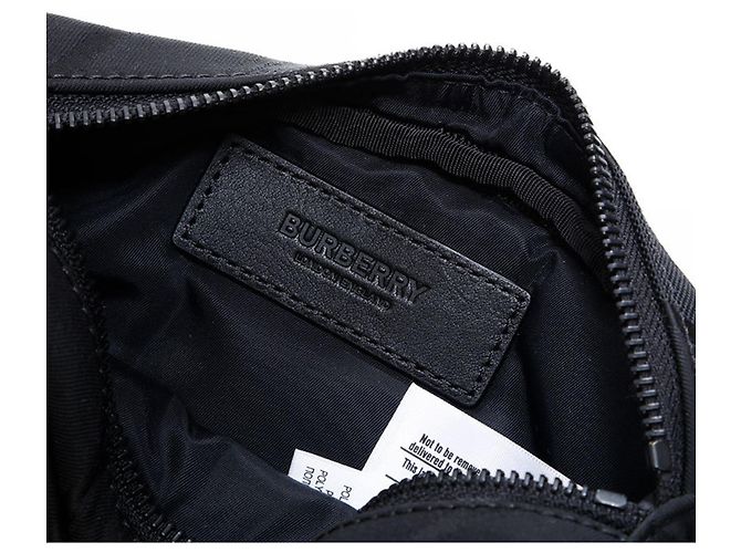 Borsa a Spalla Mini in Nylon Burberry Nero - vista 10