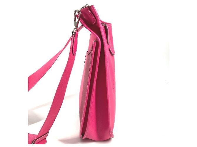 Bolsa de Ombro Pochette Evelyn 3 GM da Hermès Rosa - vista 4
