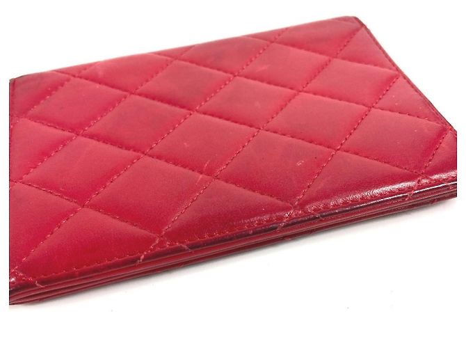 Funda de pasaporte bifold acolchada con logo CC Coco de Chanel Roja - vista 5