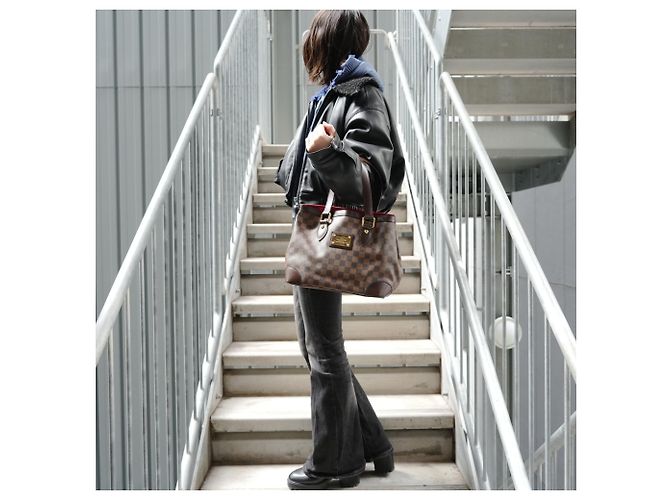 Borsa Tote Hampstead PM Damier Louis Vuitton Marrone - vista 12