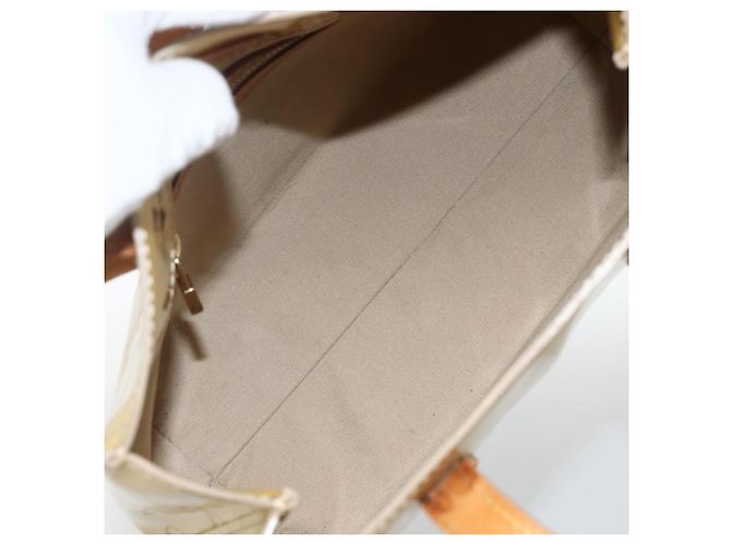 Louis Vuitton Reade Monogram Vernis PM Beige - vista 5