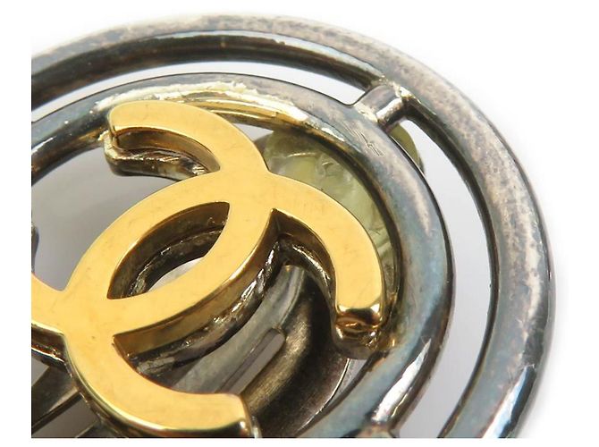 Orecchini in metallo gunmetal dorato Chanel Coco Mark D'oro Metallico - vista 4