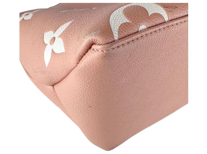 Borsa Petit Palais PM in Monogram Empreinte Louis Vuitton Rosa Crudo - vista 8