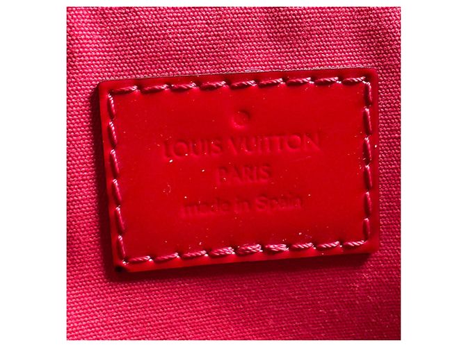 Borsa Montaigne MM in Monogram Vernis di Louis Vuitton Fuschia - vista 15