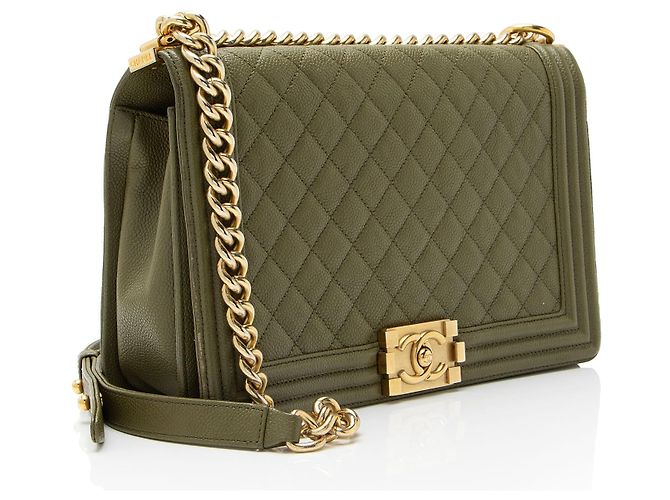 Borsa Boy New Medium in pelle caviar Chanel Verde - vista 2