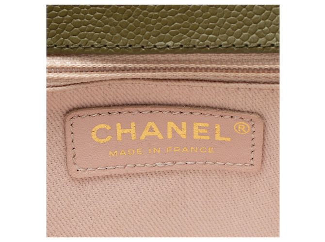 Borsa Boy New Medium in pelle caviar Chanel Verde - vista 8