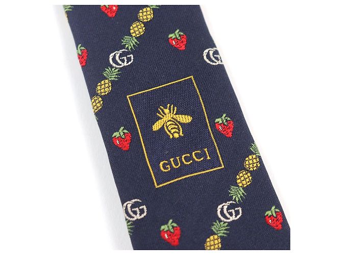 Cravatta in seta Gucci GG logo Ape Ananas Fragola Blu Blu navy - vista 7