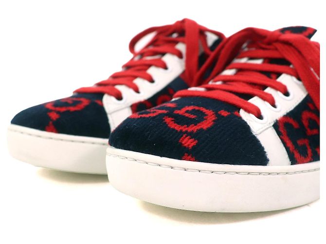 Gucci Low-Cut-Sneaker aus Frottee mit GG-Muster Schwarz Weiß - Ansicht 4