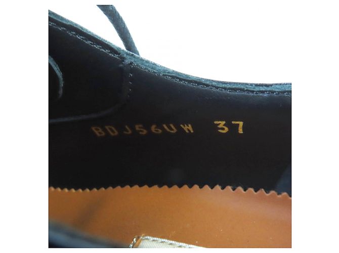 Scarpe stringate in pelle Rockstud di Valentino Garavani Nero - vista 10