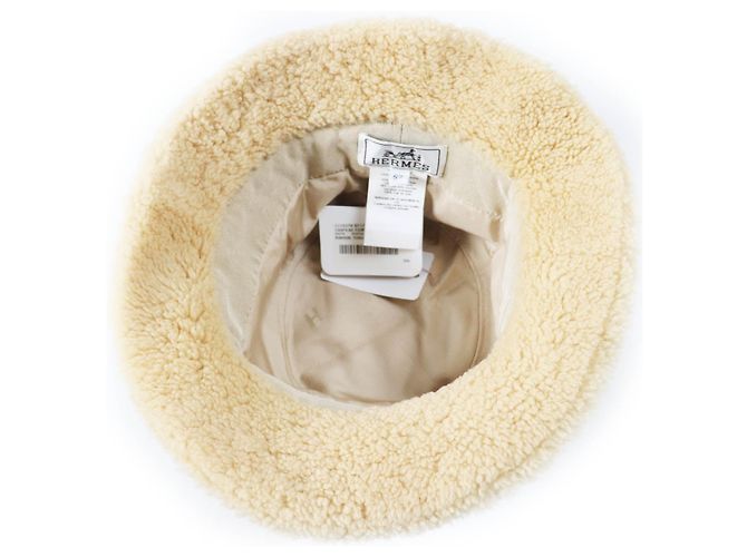 Cappello a secchiello in pelle di pecora Fove di Hermès Beige - vista 5