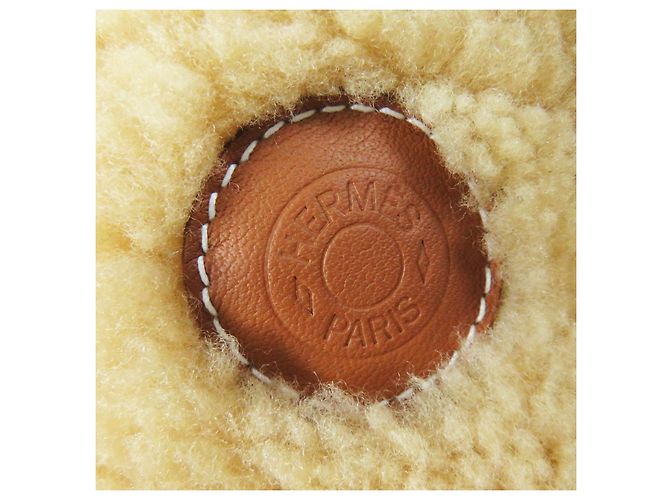 Cappello a secchiello in pelle di pecora Fove di Hermès Beige - vista 6