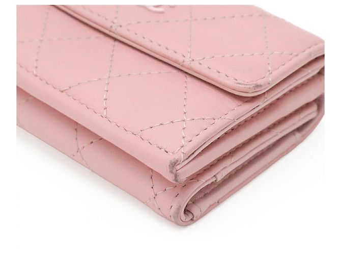Timeless Billetera Trifold de Cuero Matelassé Chanel Rosa - vista 3