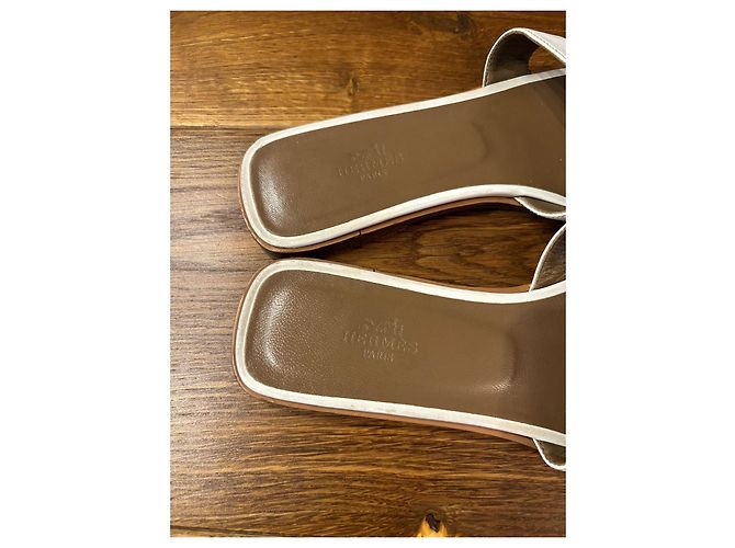 Sandali Oran Hermès in pelle bianca Bianco - vista 7