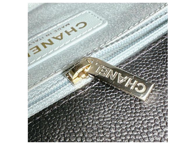 Borsa a spalla in pelle di vitello grana nera Chanel Nero - vista 17