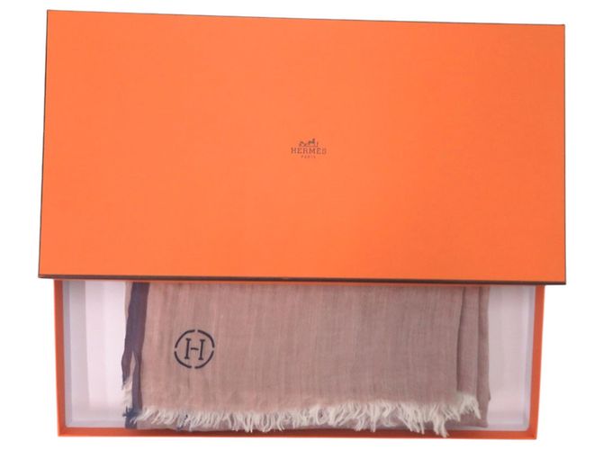 Chal Naoshima de Hermès en algodón rosa - vista 2