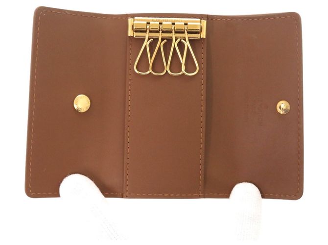 Estuche para llaves Monogram Vernis Bronze Multicle 4 de Louis Vuitton Bronce Monograma - vista 4